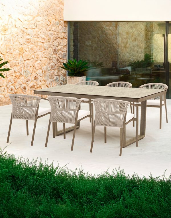 TABLE MASAI