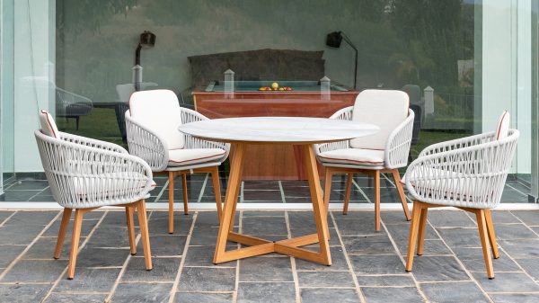 VENICE TABLE