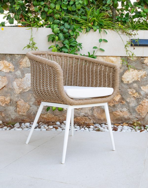 VICTORIA CHAIR