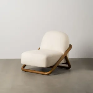 BOUCLE LOUNGE CHAIR